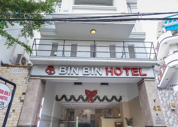 Bin Bin Hotel 5 - Near Lotte Mart D7